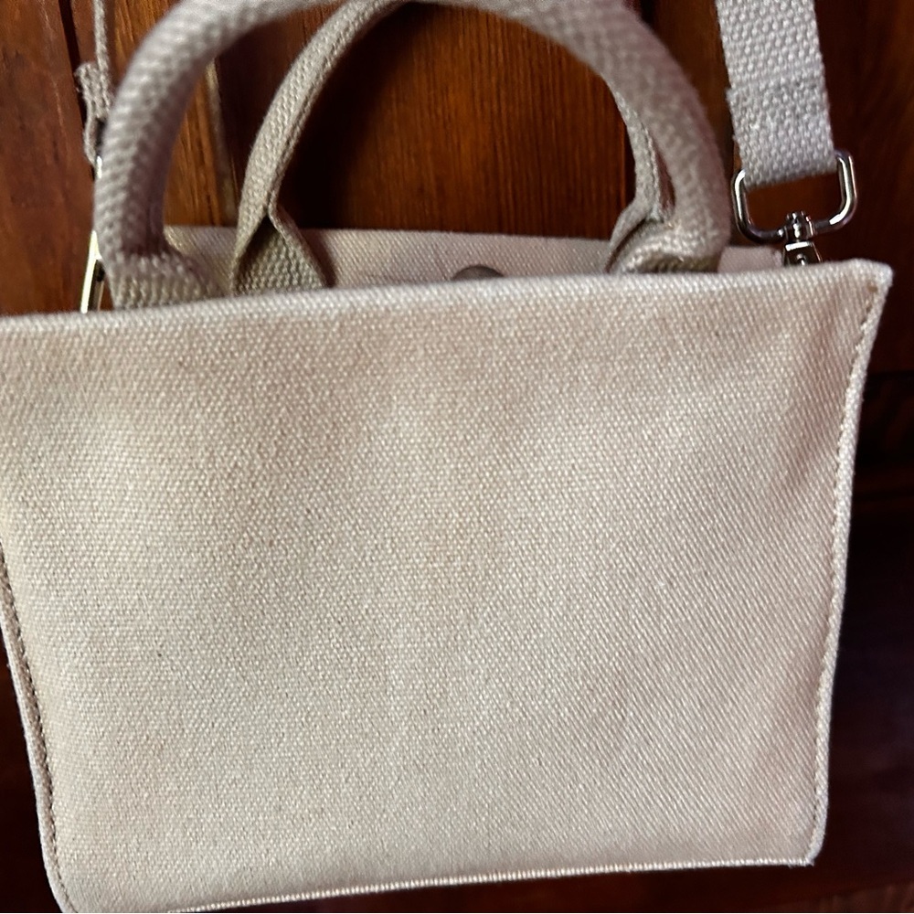 Brandon Blackwood Tan Canvas Tote - Picture 7 of 12